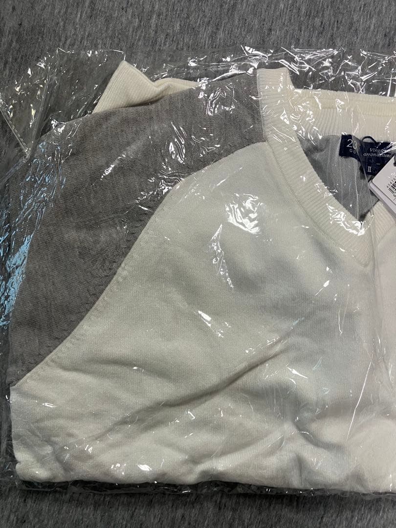 新品23区ゴルフ　レディーズ　Vネックセーター ホワイト　グレー　Mサイズ