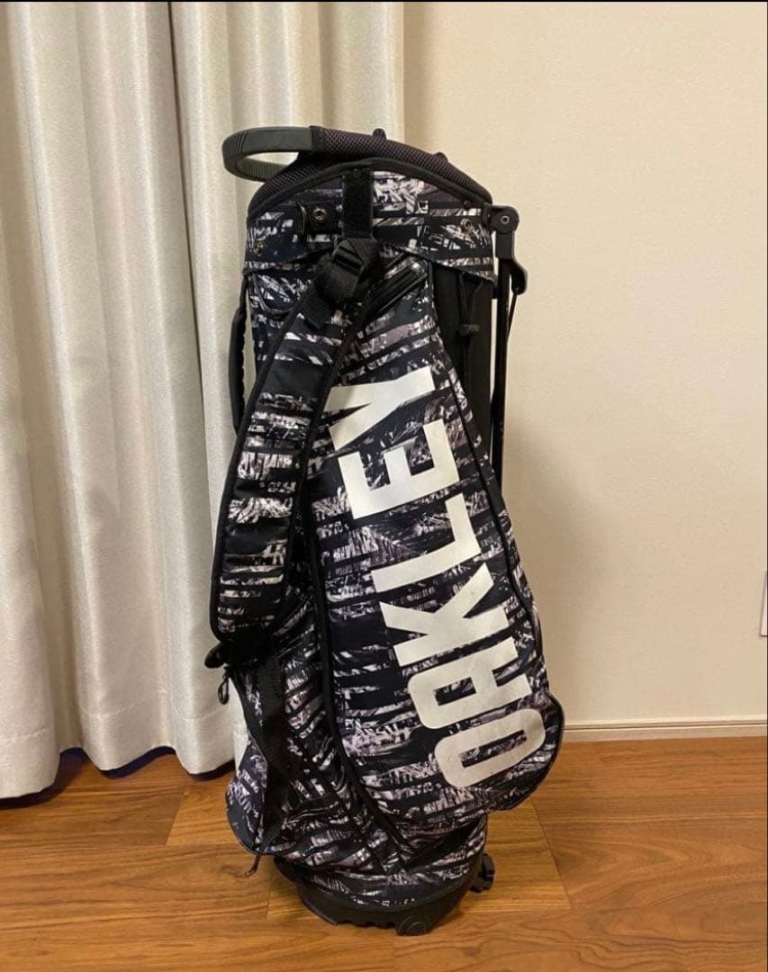 OAKLEY キャディバッグ ブラック/ホワイト
