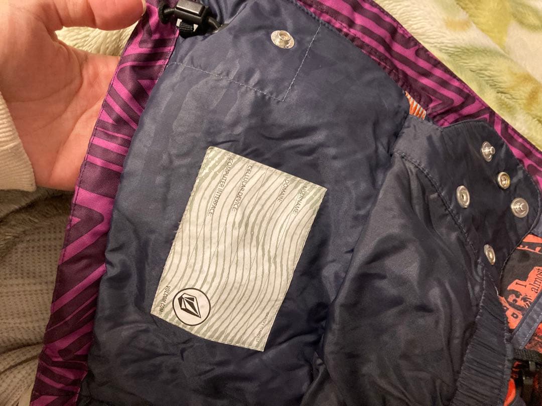 スノボウェア　volcom レディース　s 紫　パープル