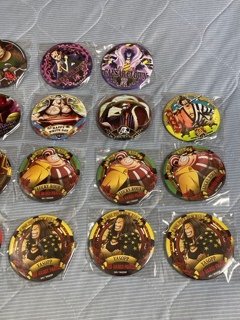 ONE PIECE ワンピース　バースデー缶バッジ　缶バッジ　大量　まとめ売り
