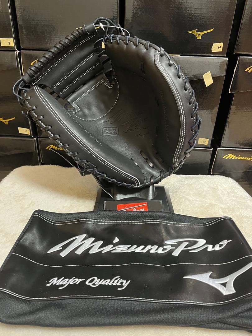 19【巨人・大城型】　ミズノプロ　硬式　捕手用　キャッチャーミット　グラブ
