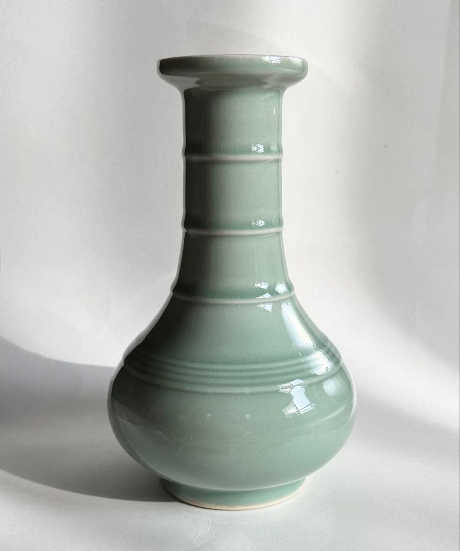 龍泉窯 青磁 花瓶 壺 龍泉中國 中国古美術