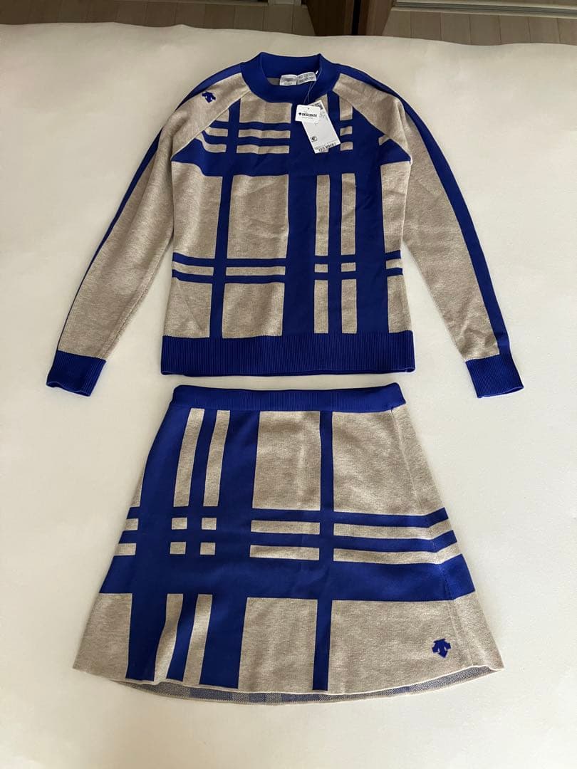 DESCENTEレディース ゴルフ ニットセットアップ グレー/ブルー