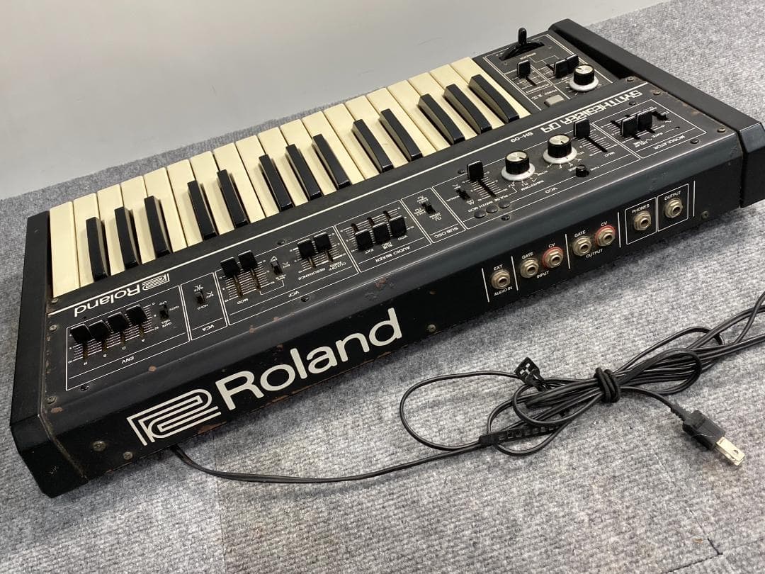Roland SH-09 シンセサイザー