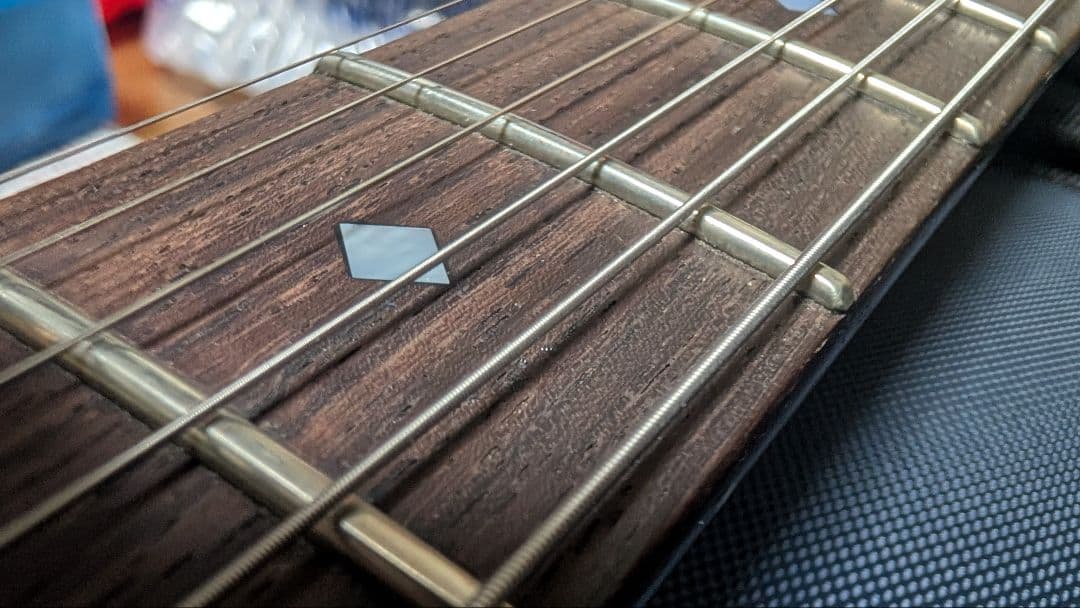 カミナリギター