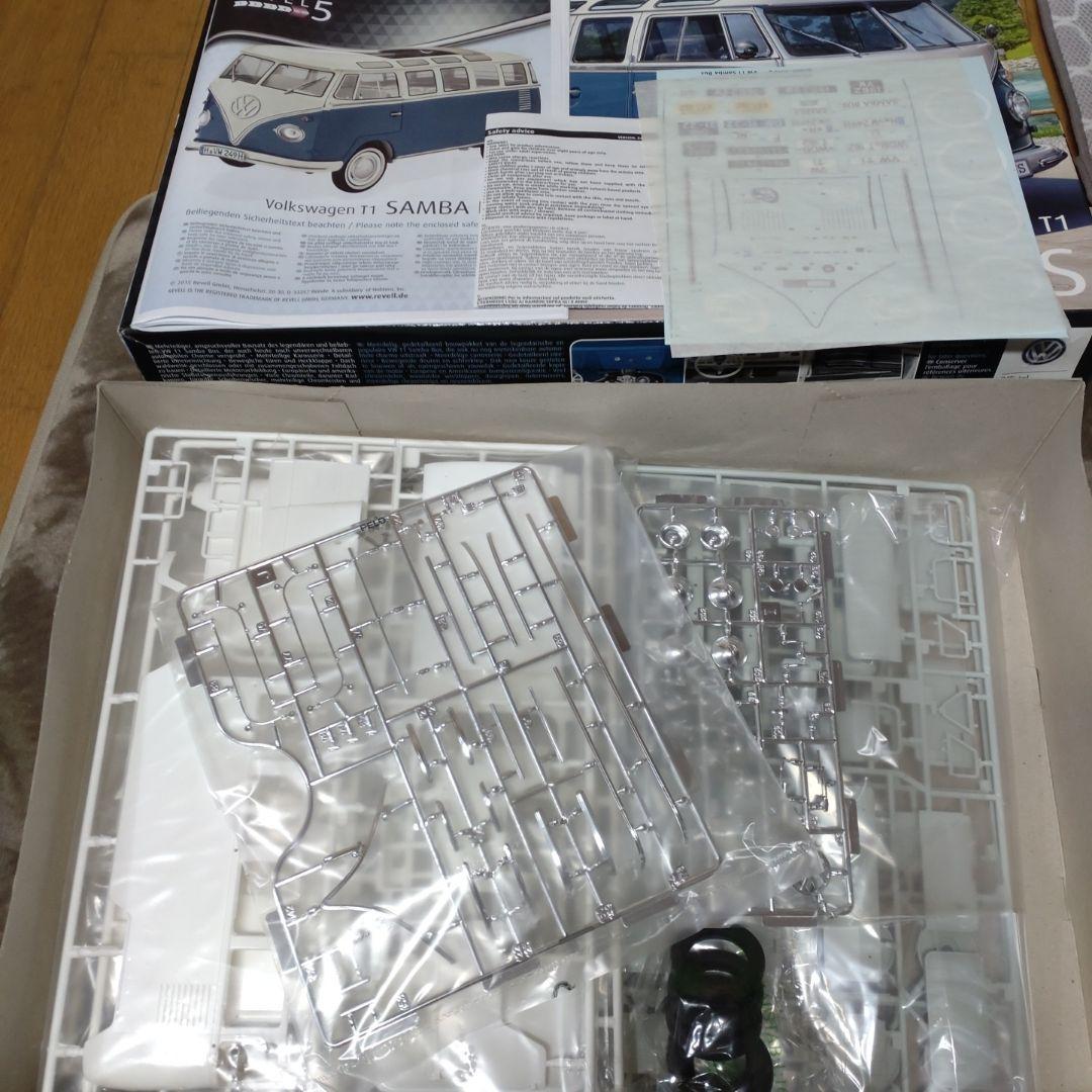 自動車 Revell 1/16 Volkswagen T1 Samba Bus