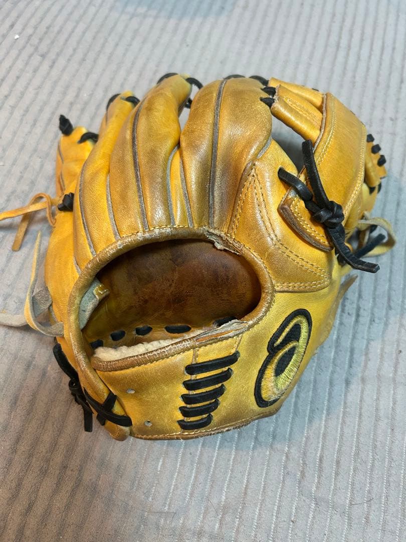 asics 硬式用グローブ