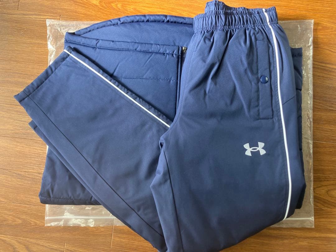 アンダーアーマー　M　防寒ウェア　上下セットアップ　中綿入り　保温　撥水