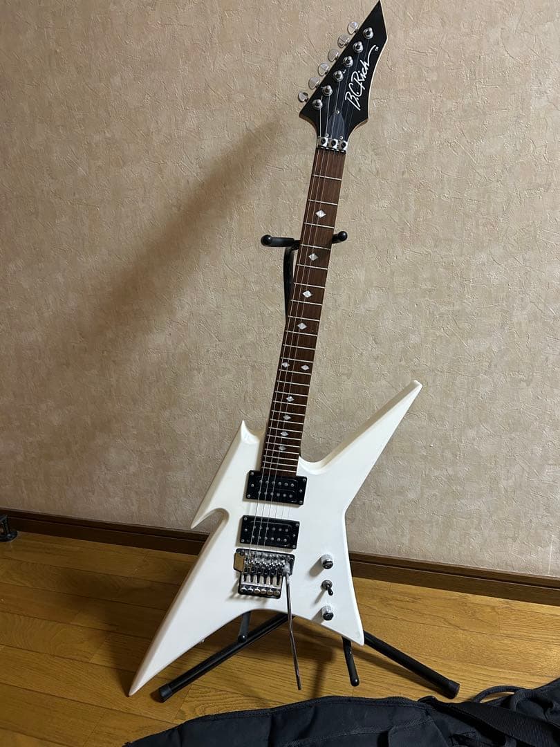 B.C. Rich ビーシーリッチ　アイアンバード　ホワイト　レア色