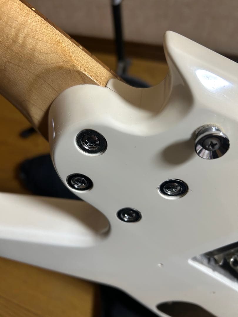 B.C. Rich ビーシーリッチ　アイアンバード　ホワイト　レア色