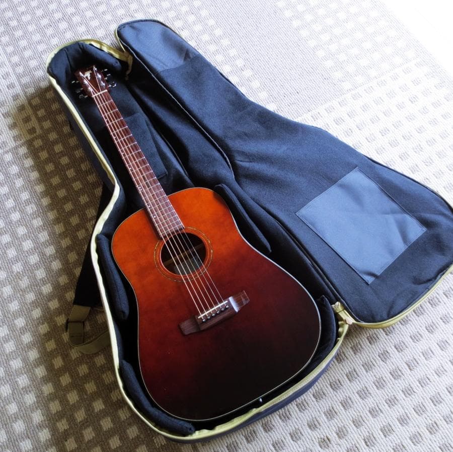 K.Yairi　弦高低く引きやすくトップ単板アコギ