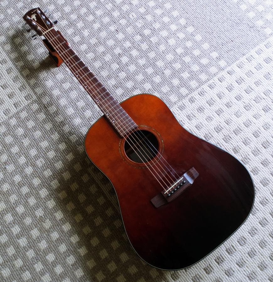 K.Yairi　弦高低く引きやすくトップ単板アコギ