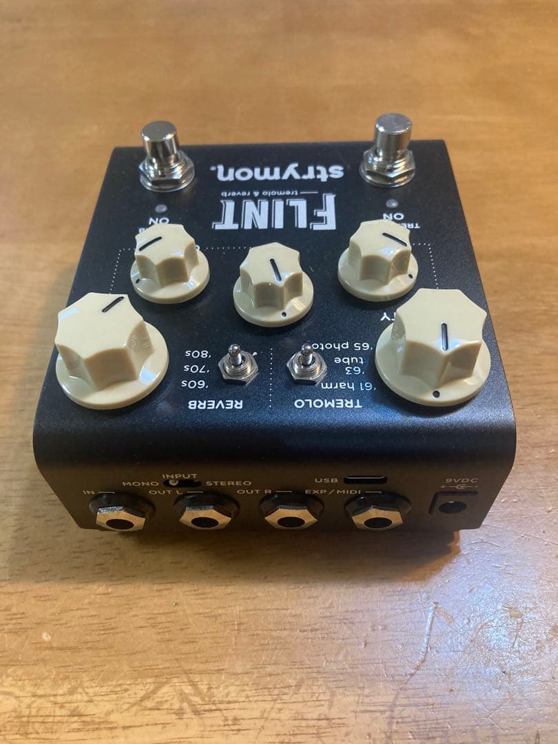 【美品値下げ】Strymon FLINT V2 Tremolo & Reverb