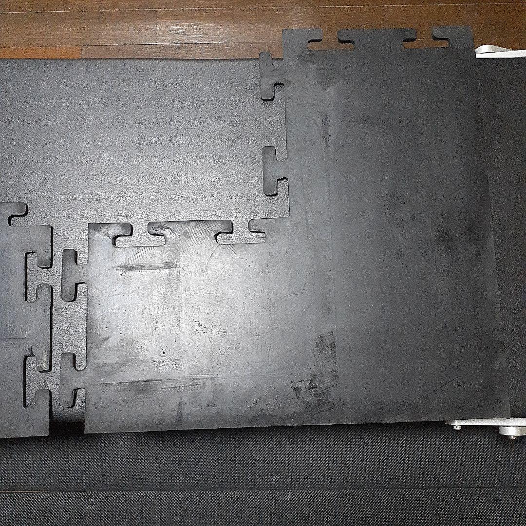 IVANKO(イヴァンコ) ブラックラバーフロアマット　コーナー2枚