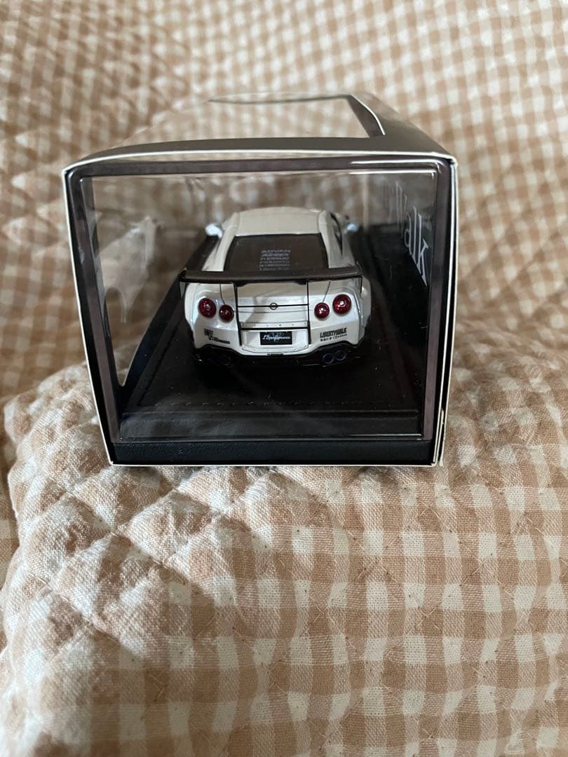 Liberty Walk ignition model ミニカー　フィギア付き