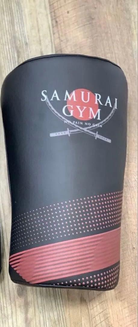 カーフキックミット ダブル左右利用できます