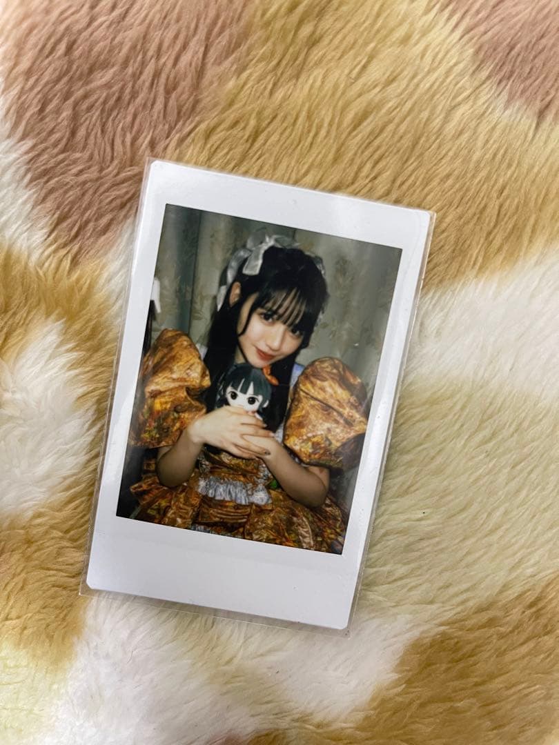 鎮西寿々歌　チェキ