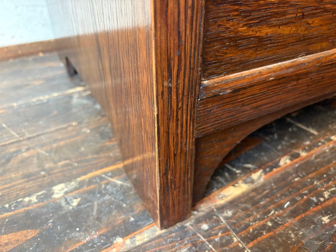 イギリスアンティーク オーク材ドレッサー 楕円形ミラー付き