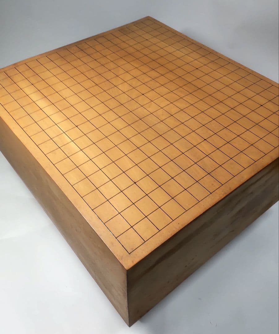 囲碁碁盤 碁石セット 厚さ5寸3分(約16㎝) 天然無垢の木材