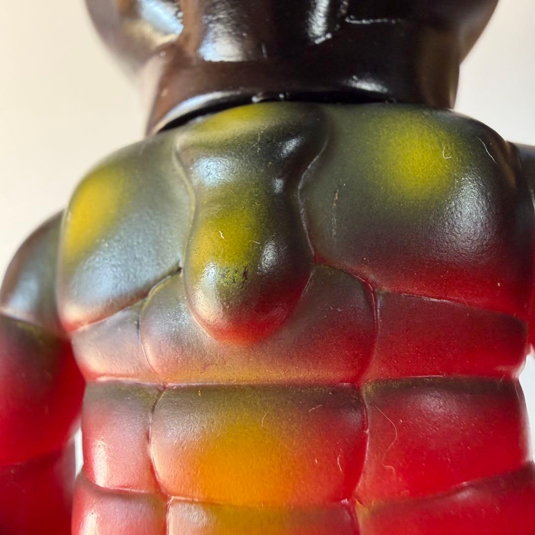 リアルヘッド　ジンジャーR　ミニ　ソフビ　フィギュア　赤　黒