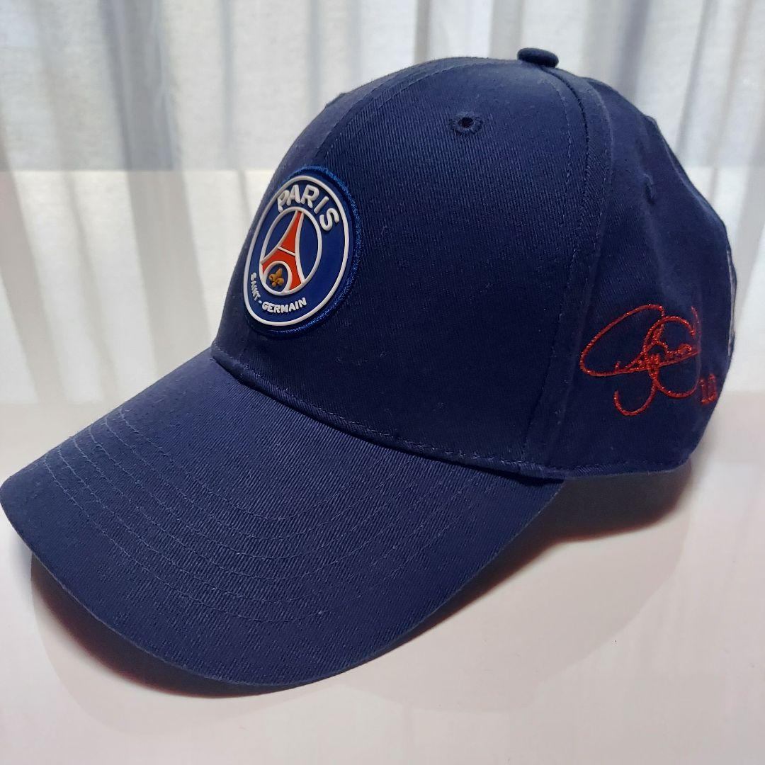 パリサンジェルマン　サッカー　【新品】　キャップ　現地刺繍　5人のサイン入り