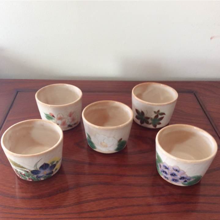 清水焼 とうあん(白掛五草花)    蕎麦猪口