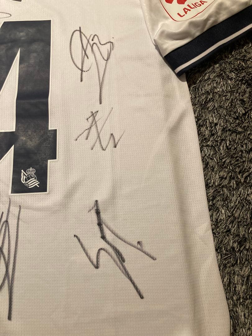 レアル・ソシエダ ジャパンツアー久保・メンデス含12名直筆サイン入りユニフォーム