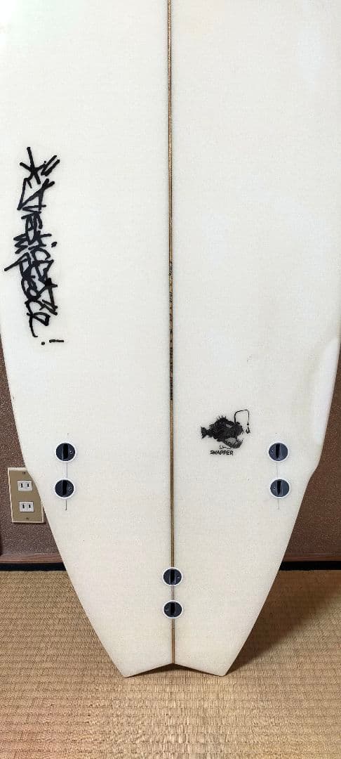 ジャスティス・サーフボード SNAPPERケース・フィン付き