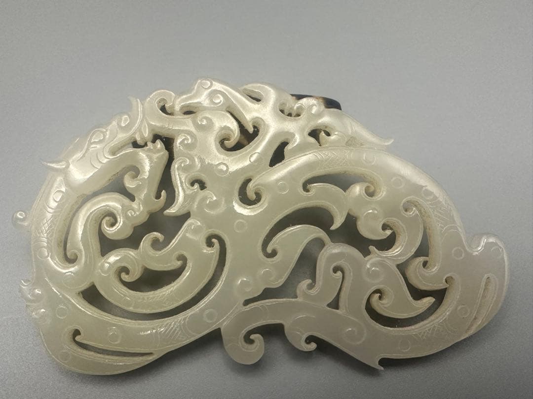 中国古美術　本物和田玉　根付　玉璧　巻雲紋　旧蔵　コレクション　透かし彫り　美品