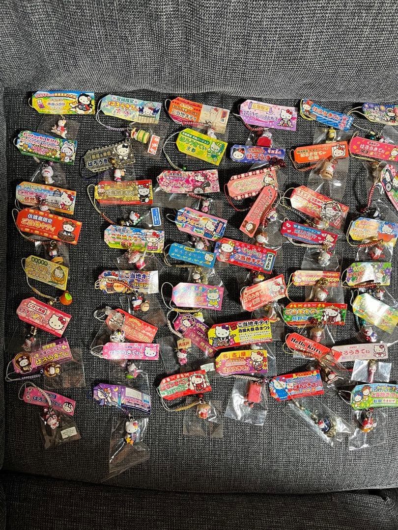 サンリオ　ハローキティ kitty ストラップ 80個 新品　sanrio