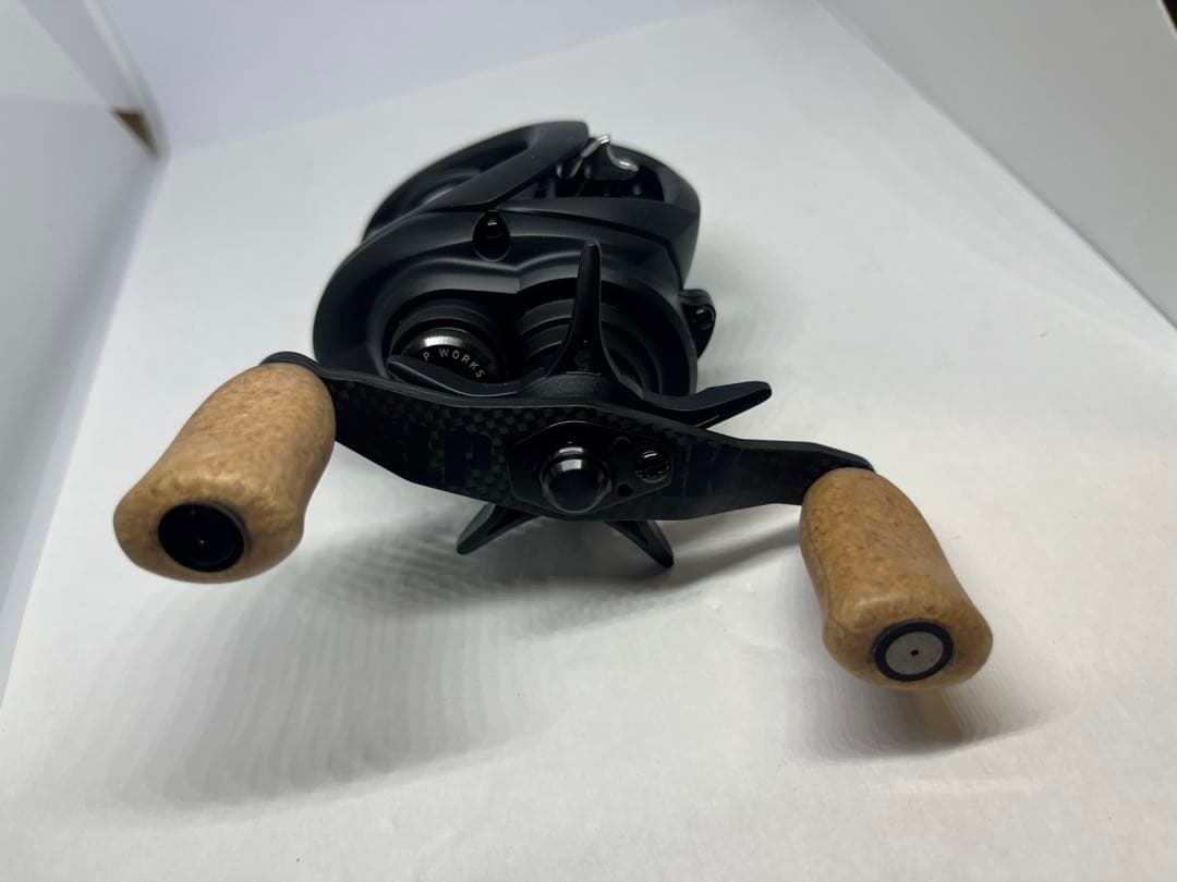 【新品未使用】SLPワークス ベイトリール22TR SV TW105H-SLPW