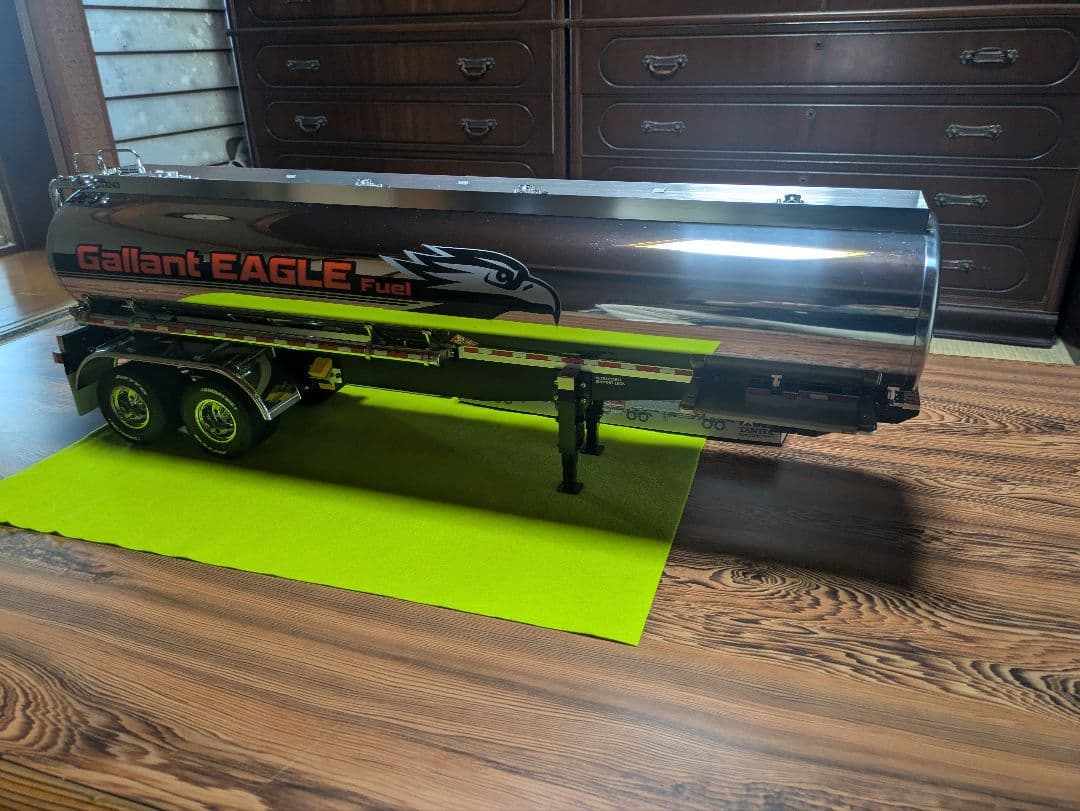 タミヤ　1/14　RC トレーラー用 フューエルタンク　　オートサポートレッグ付