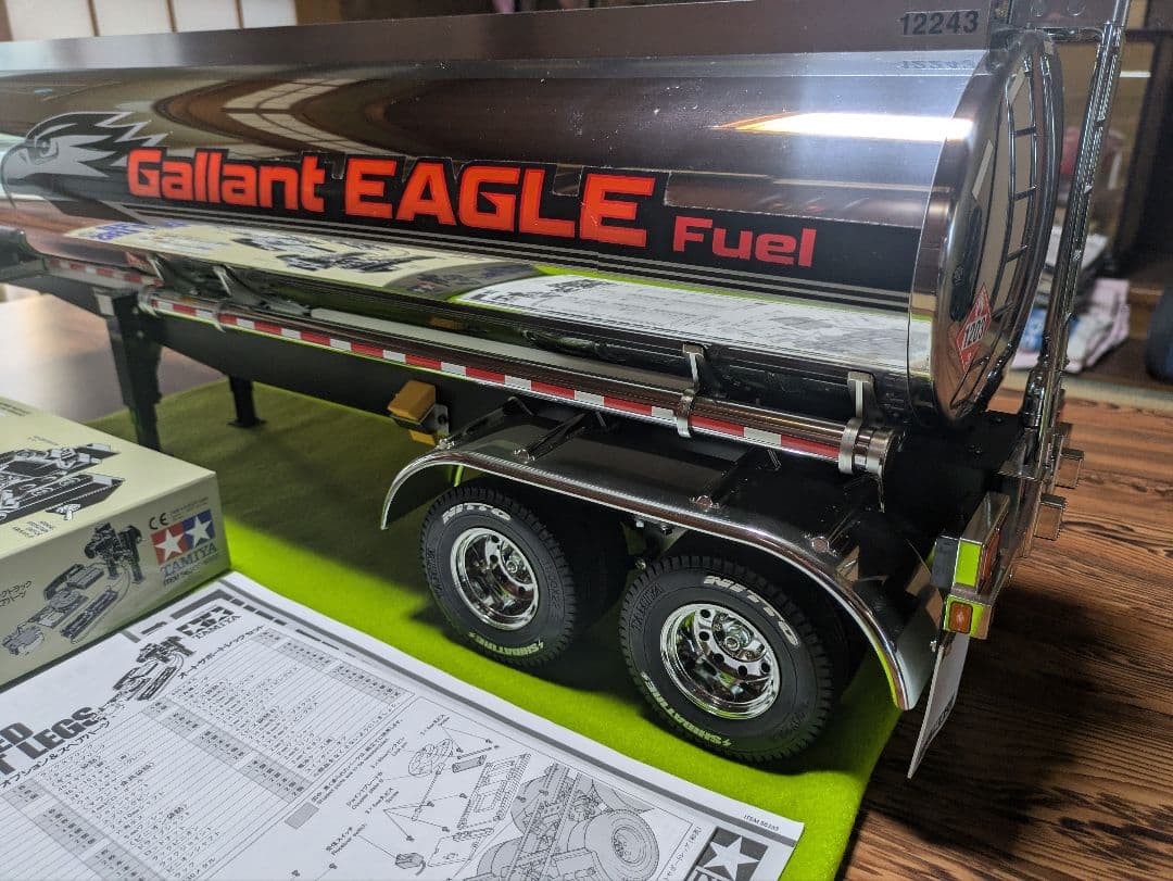 タミヤ　1/14　RC トレーラー用 フューエルタンク　　オートサポートレッグ付