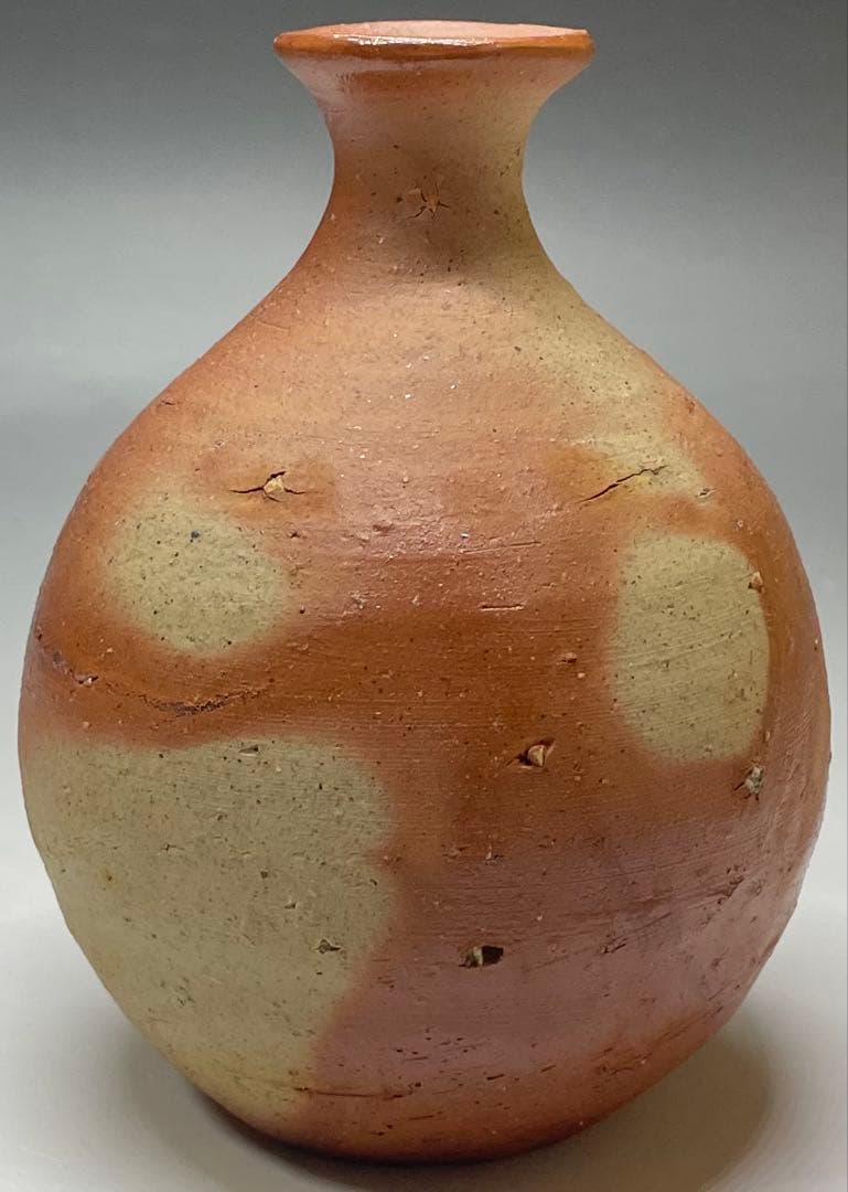 人間国宝　伊勢崎淳　備前緋襷徳利　四方桟共箱　d5732