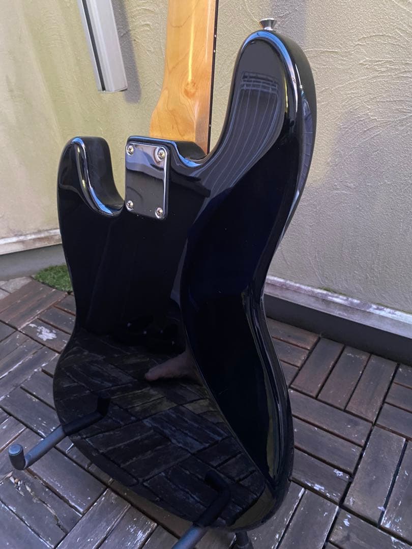 Bacchus BJB-300R(バッカス ジャズベースタイプ)