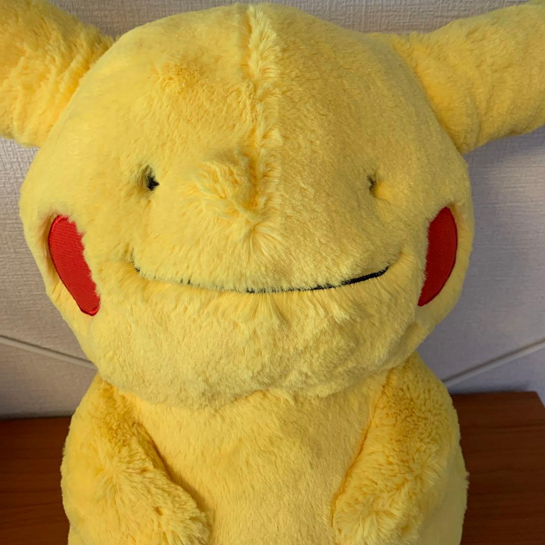 ピカチュウに変身⁉︎ メタモン　ぬいぐるみ（大）