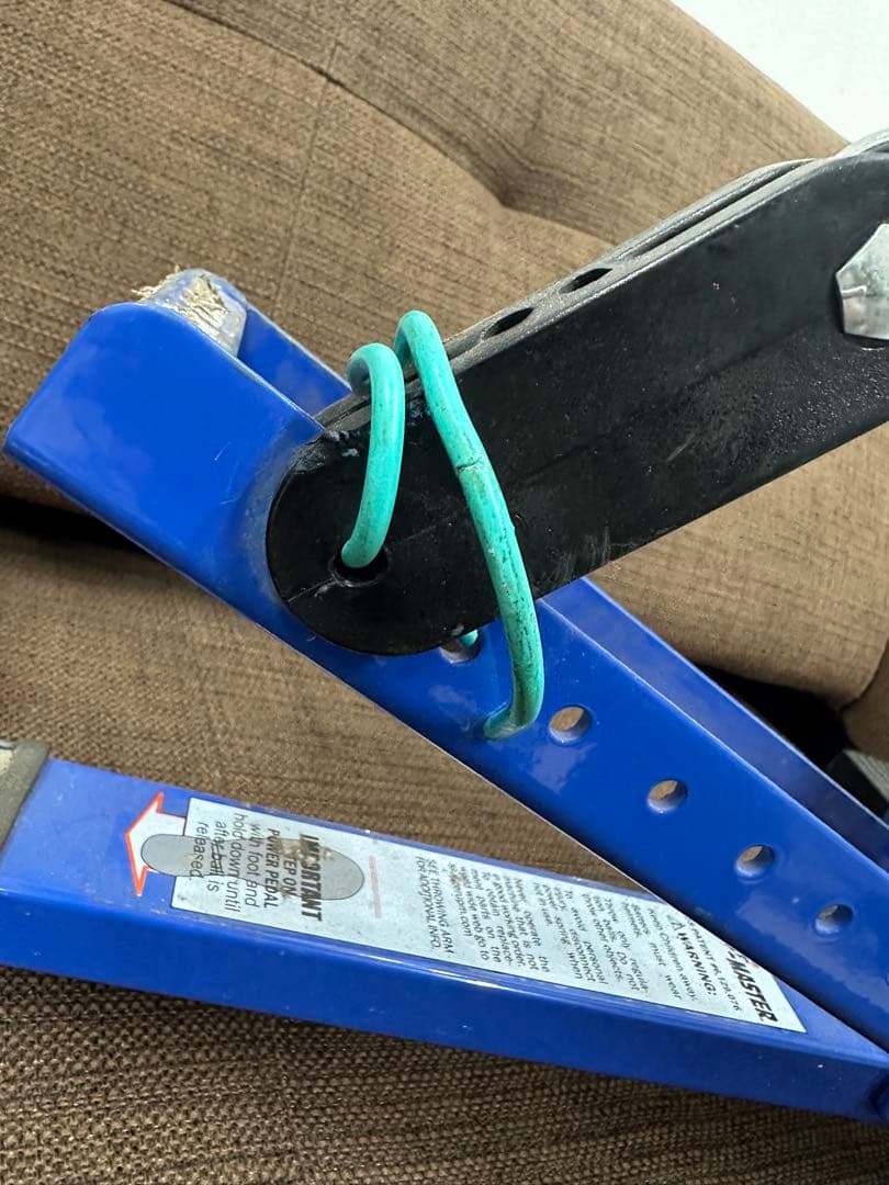 ⑤ Blue Flame Ultimate Pitching Machine