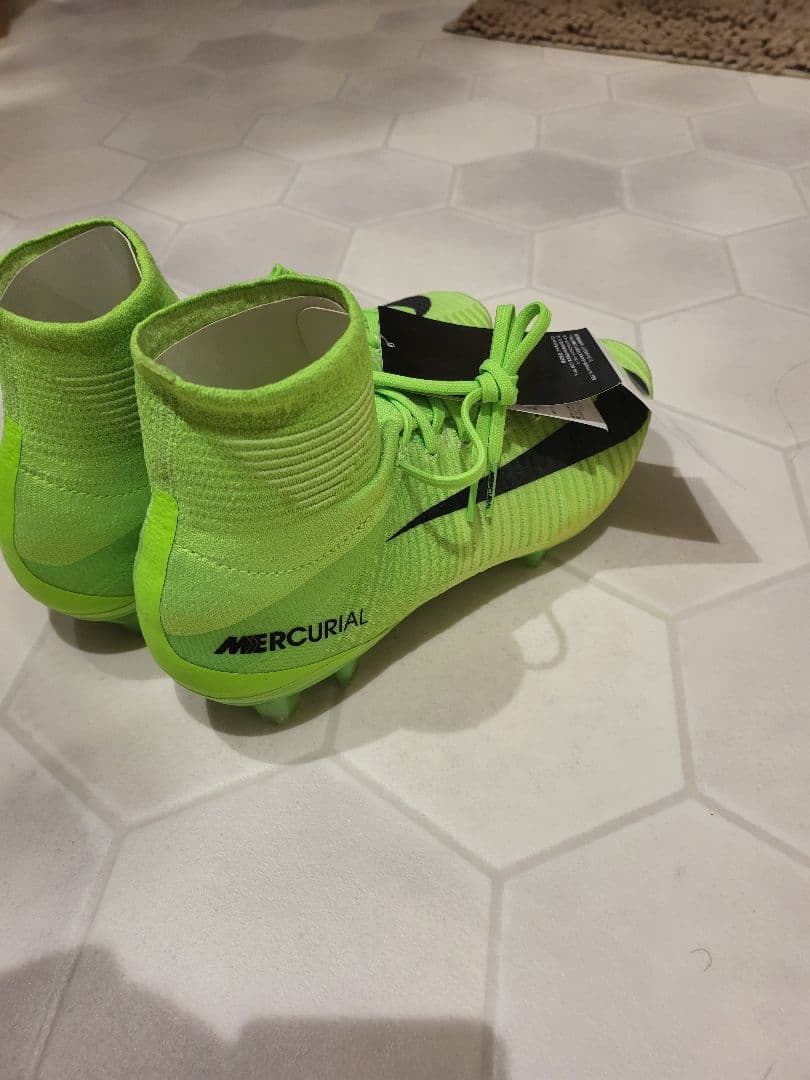 ナイキ マーキュリアル スーパーフライV