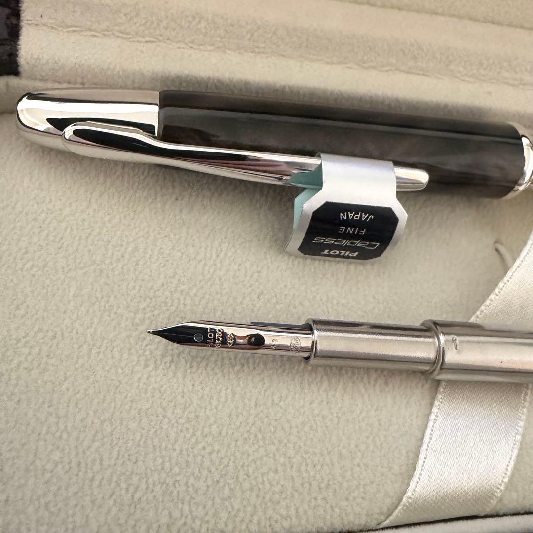 パイロット キャップレス 2012限定 ブラックマーブル　万年筆