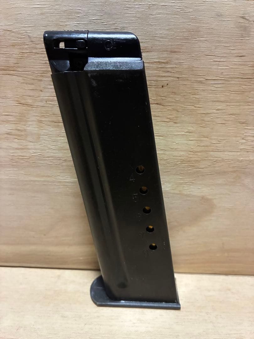 東京マルイvz61 スコーピオン　固定ガスガン デザートイーグル　2丁セット