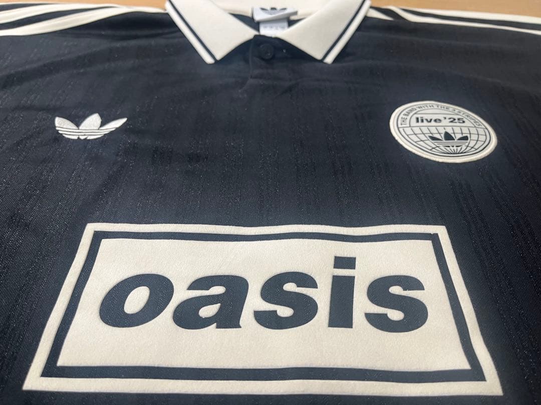 Oasis イギリス限定Football オアシス　adidas ロンドン L