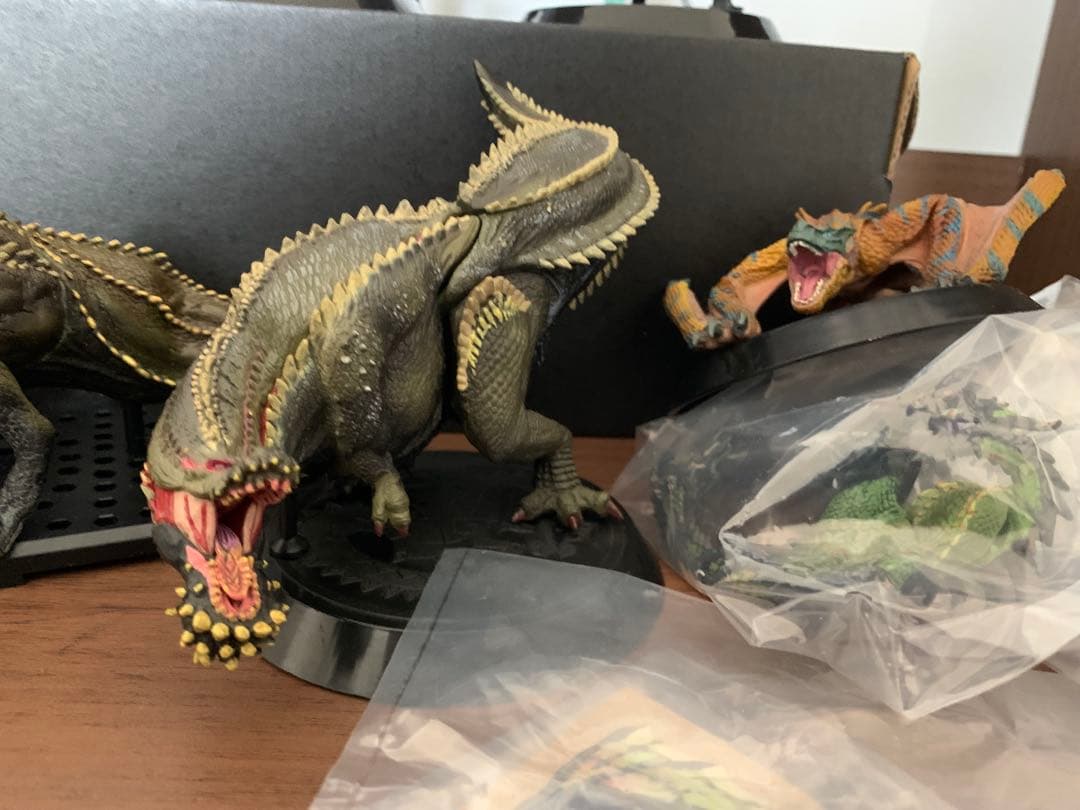 モンハン、モンスターハンター、フィギュア、リオレウス、イビルジョー、まとめ売り