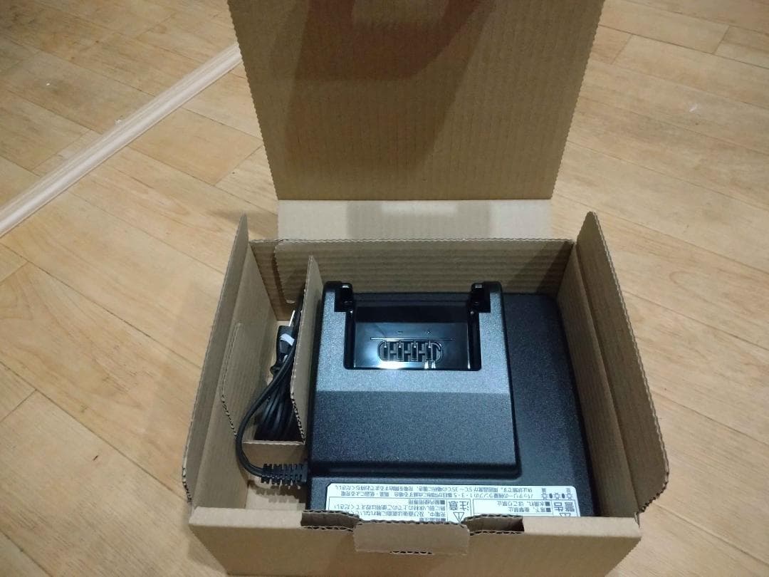 【未使用品】 NKJ075Z Panasonic 電動自転車用 バッテリー充電器