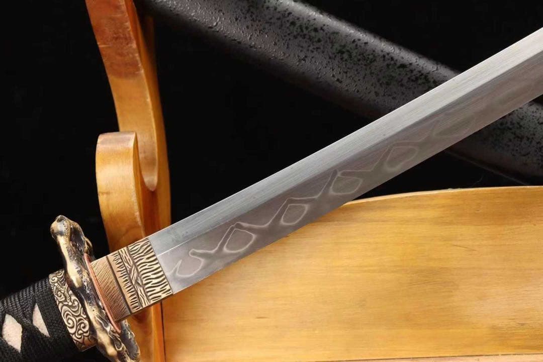 噬魂者 武蔵 日本刀 模造刀 武具 舞踊刀 古兵器 太刀 乱れ刃