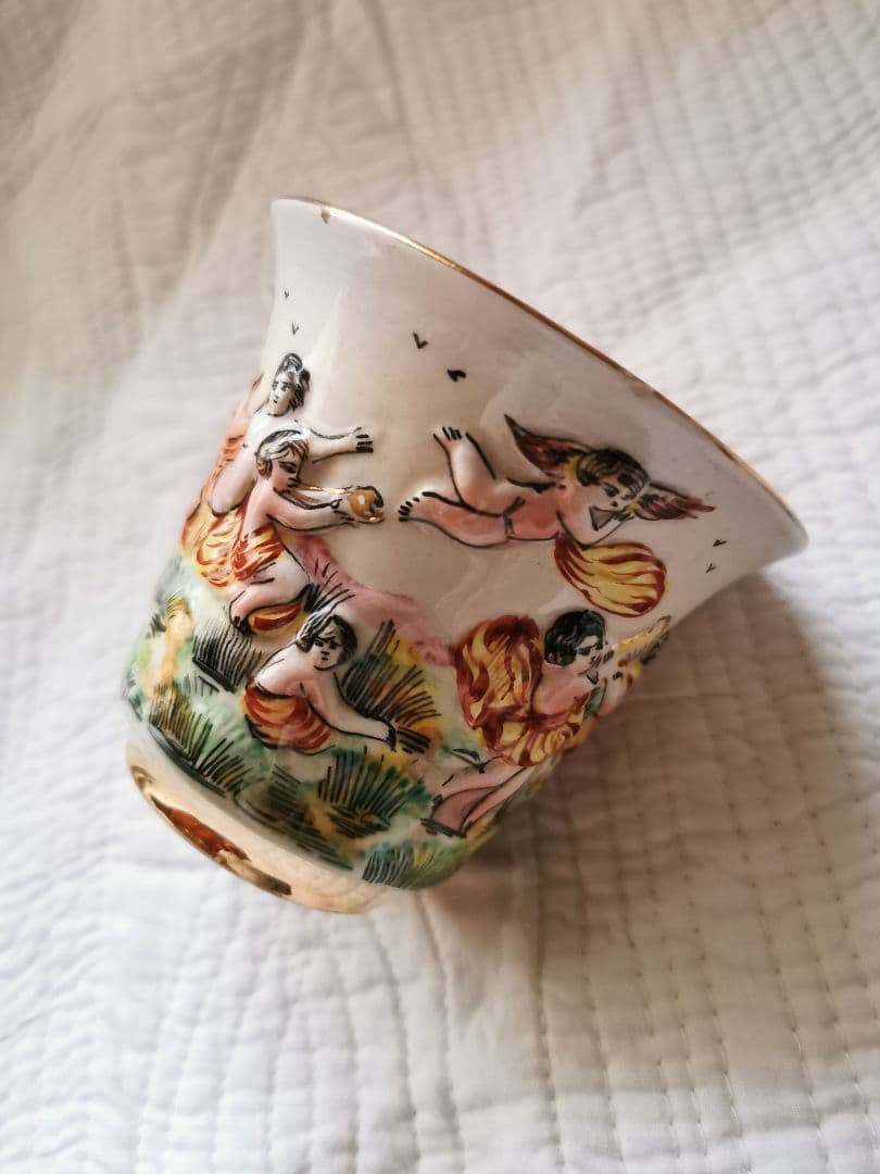 アンティーク カポディモンティ 天使＆子供ティーカップ１客① ハンドペイント手描