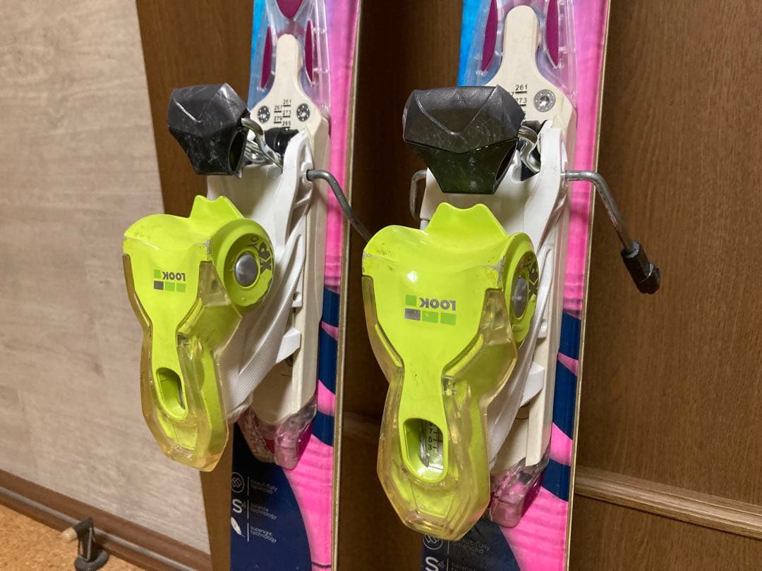 ディナスター　レディース用スキー　158cm 初中級者向けカービングスキー