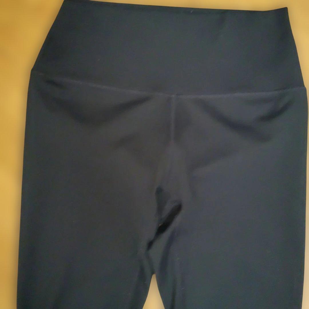 SUKALA.ヨガウェアセット タンクトップとレギンス、