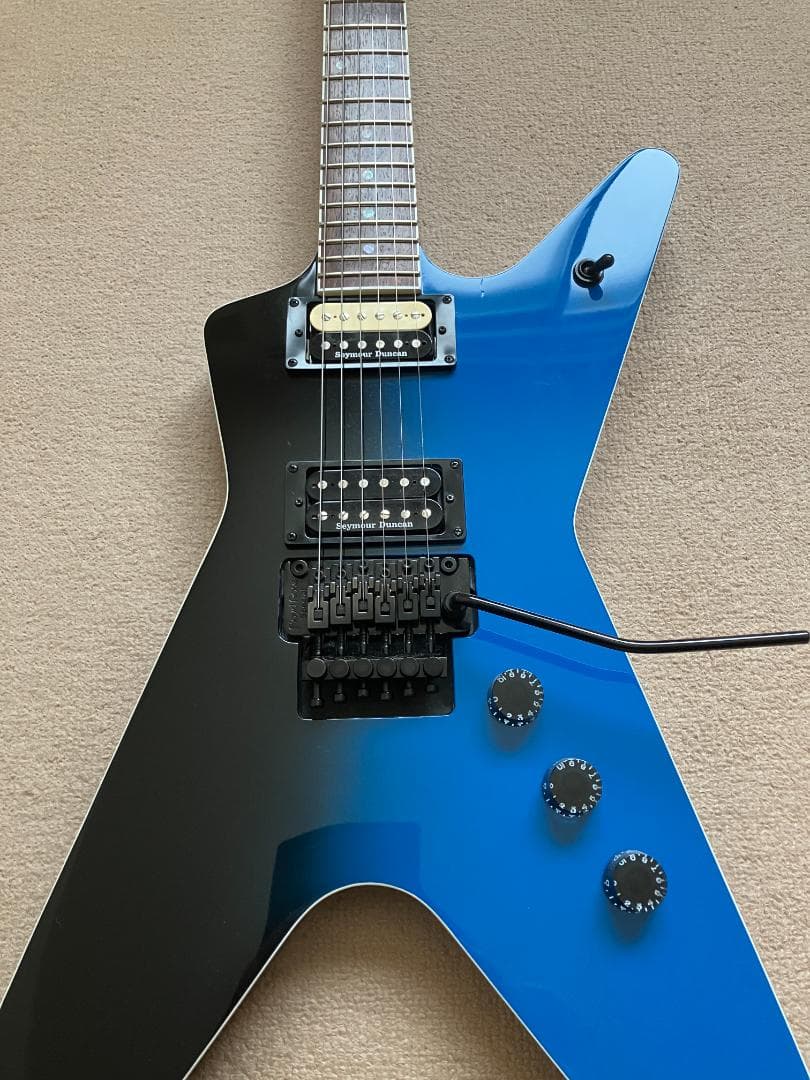 ギター DEAN ML 79 Floyd Duncans Blue Black Fade