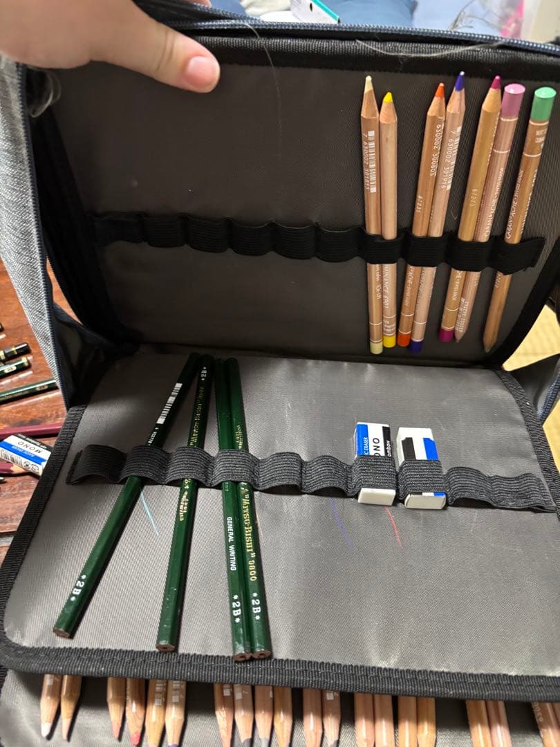 カランダッシュルミナンス油性色鉛筆100本＋おまけ