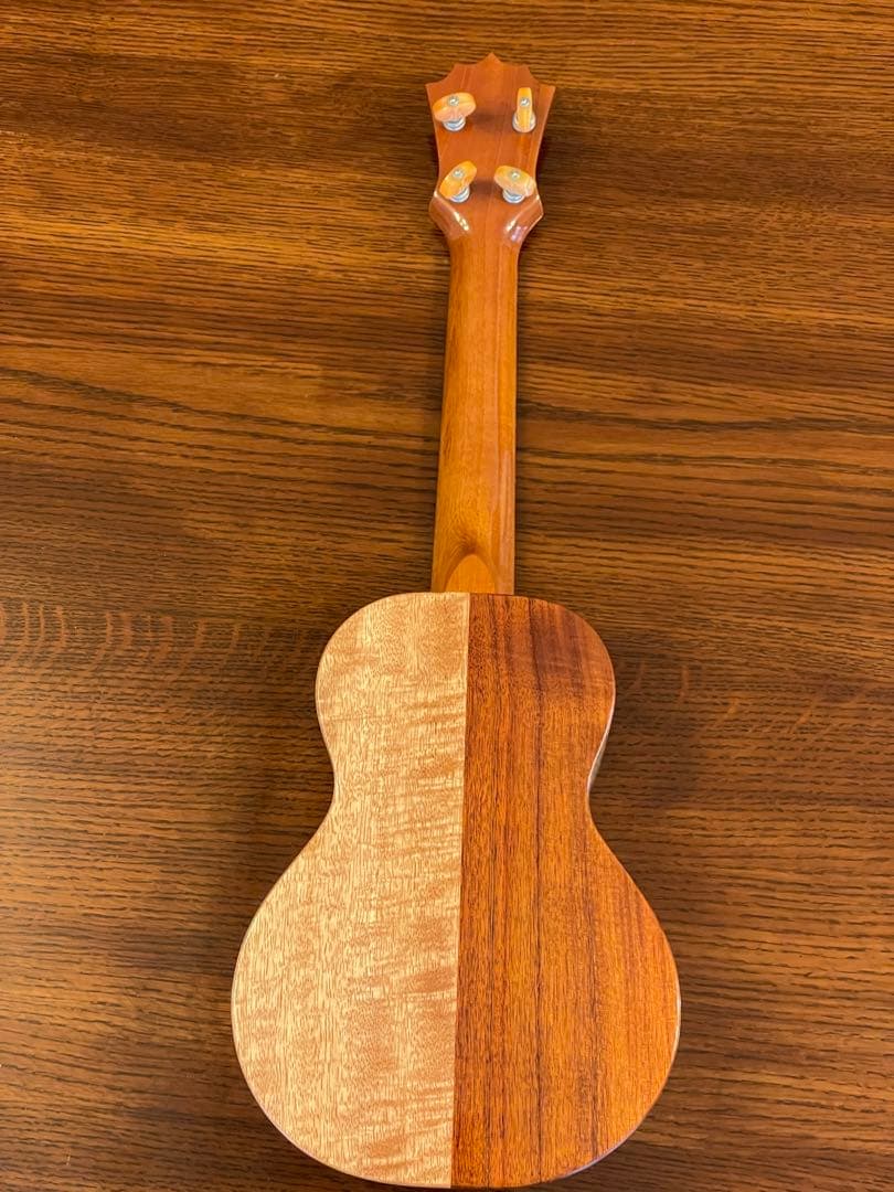 コアロハのウクレレ